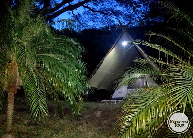 Hospedaje en zona de acampar en el río Pescados Jalcomulco Veracruz